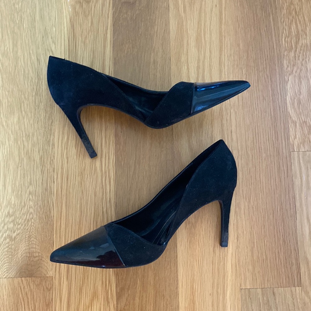 Zara Cap Toe Black Pumps